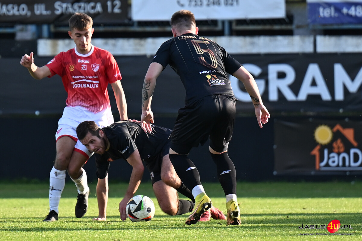 JKS Czarni 1910 Jasło - KS Wiązownica 0-2