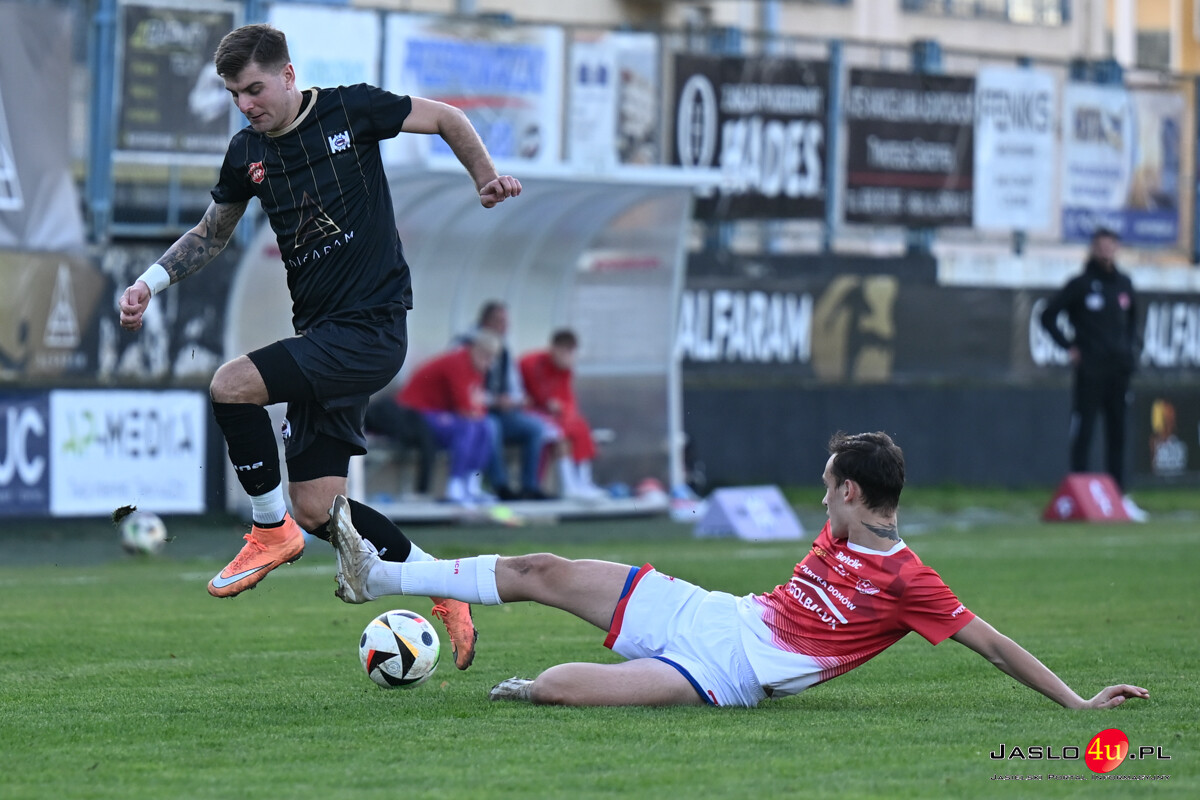 JKS Czarni 1910 Jasło - KS Wiązownica 0-2