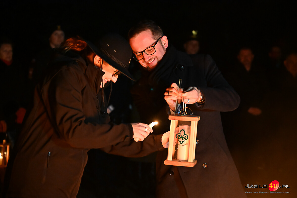 Przekazanie Światełka Betlejemskiego Jasło 2025