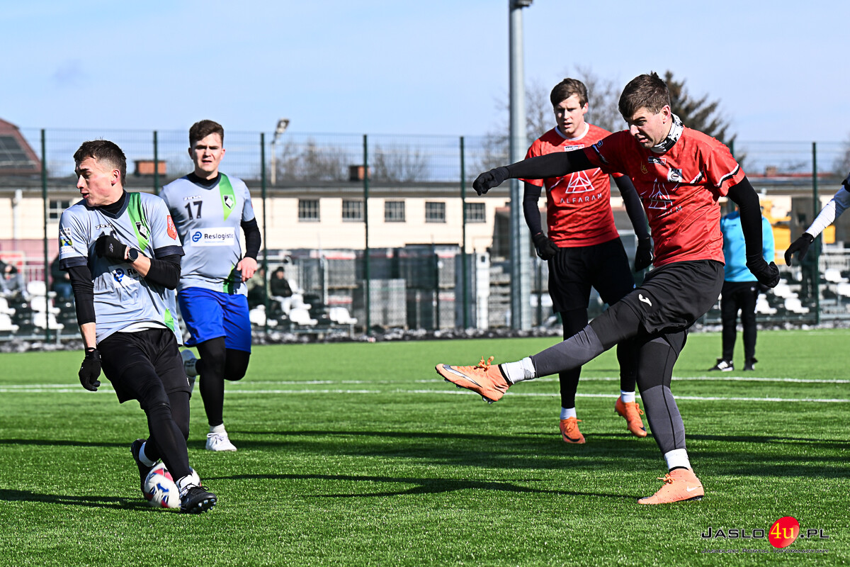 Sparing JKS Czarni 1910 Jasło - Reslogistic Błażowianka Błażowa 1:1