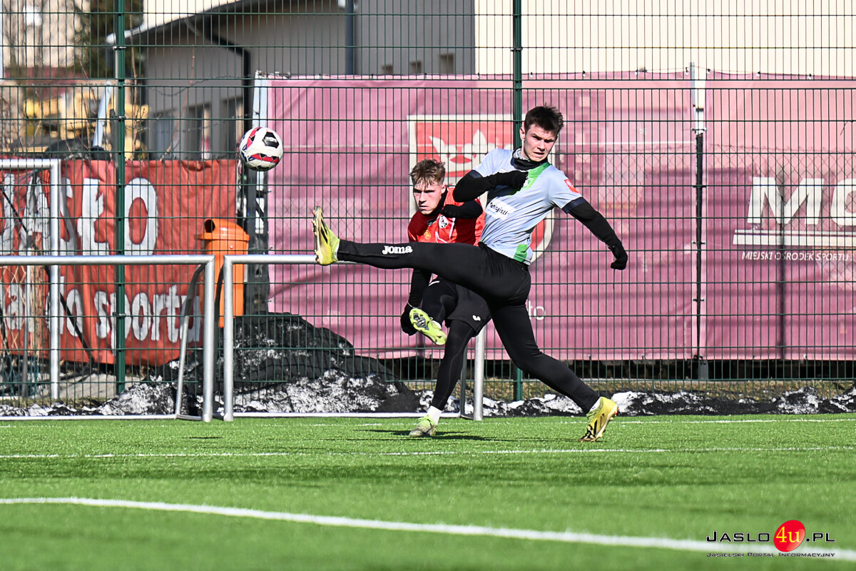 Sparing JKS Czarni 1910 Jasło - Reslogistic Błażowianka Błażowa 1:1