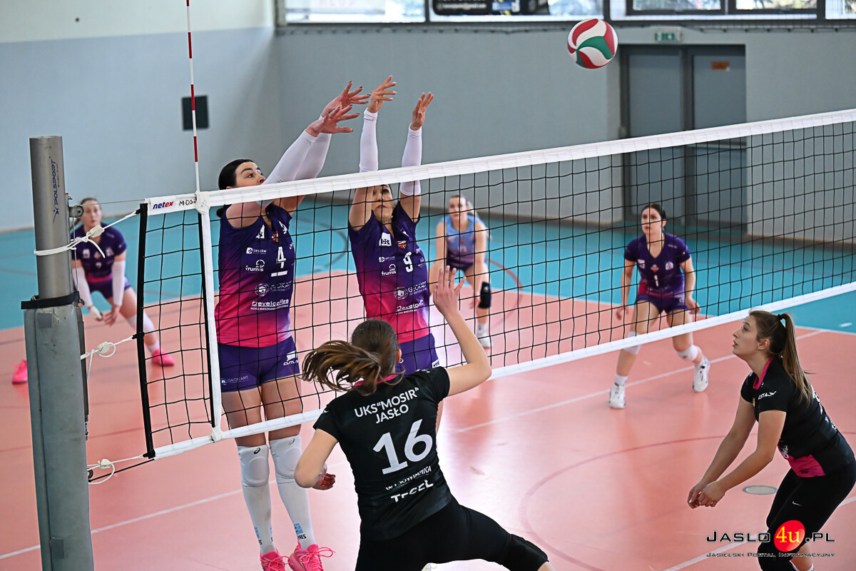 UKS MOSiR Jasło - AZS UR Developres II Rzeszów 2:3