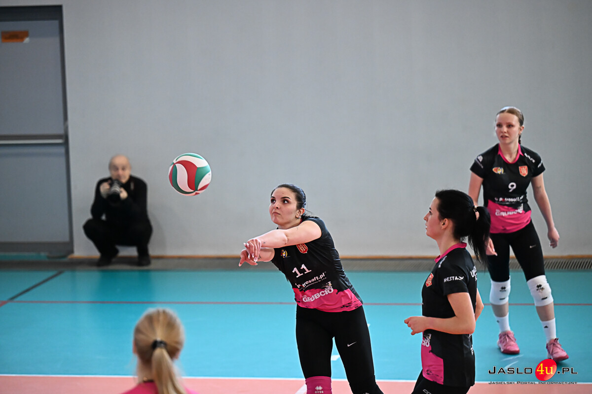 UKS MOSiR Jasło - AZS UR Developres II Rzeszów 2:3