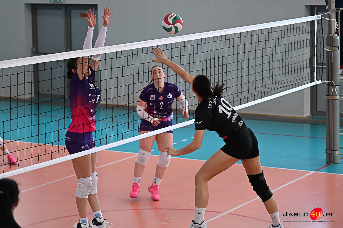 UKS MOSiR Jasło - AZS UR Developres II Rzeszów 2:3