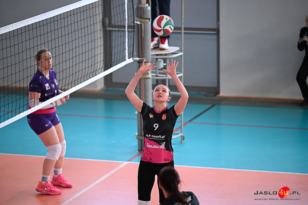 UKS MOSiR Jasło - AZS UR Developres II Rzeszów 2:3