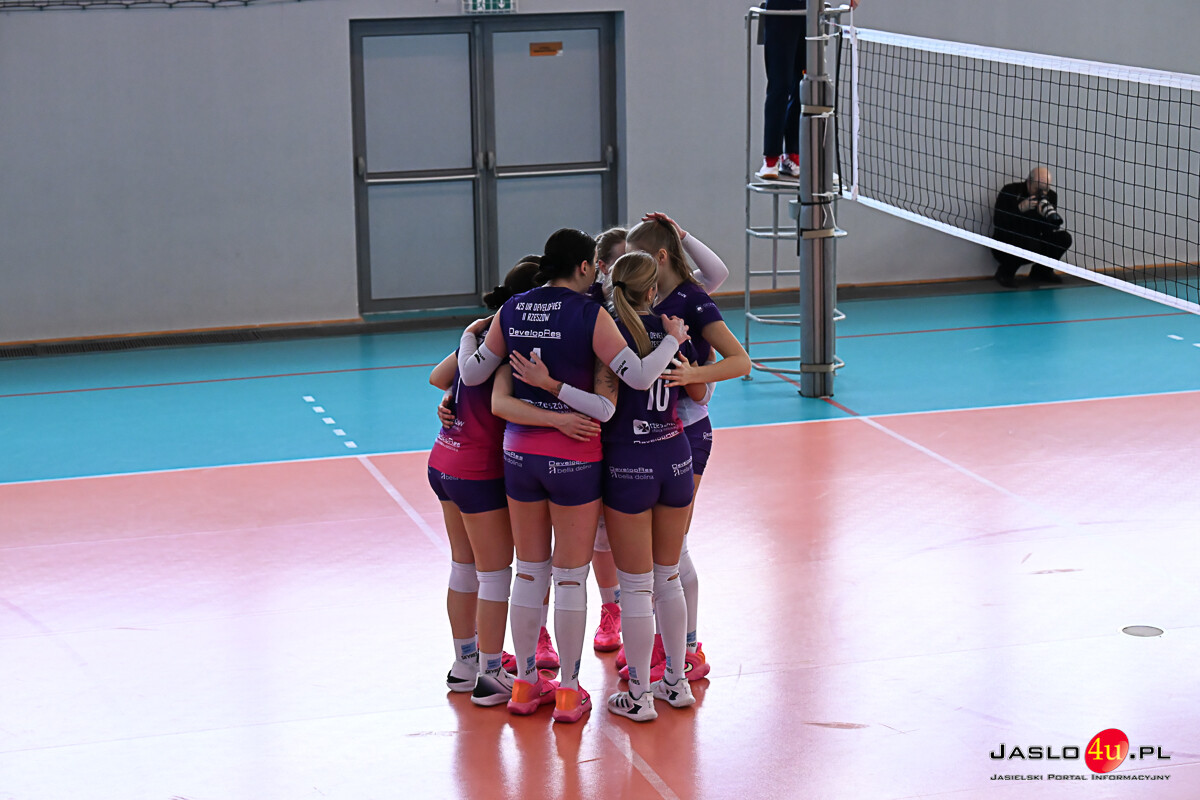 UKS MOSiR Jasło - AZS UR Developres II Rzeszów 2:3