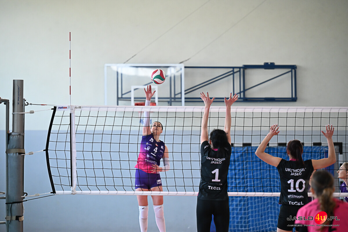 UKS MOSiR Jasło - AZS UR Developres II Rzeszów 2:3