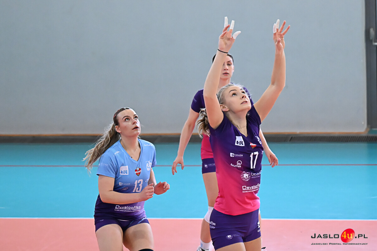 UKS MOSiR Jasło - AZS UR Developres II Rzeszów 2:3