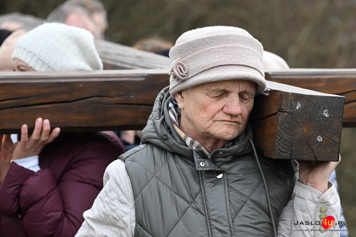 Droga Krzyżowa plenerowa w Kołaczycach 2026