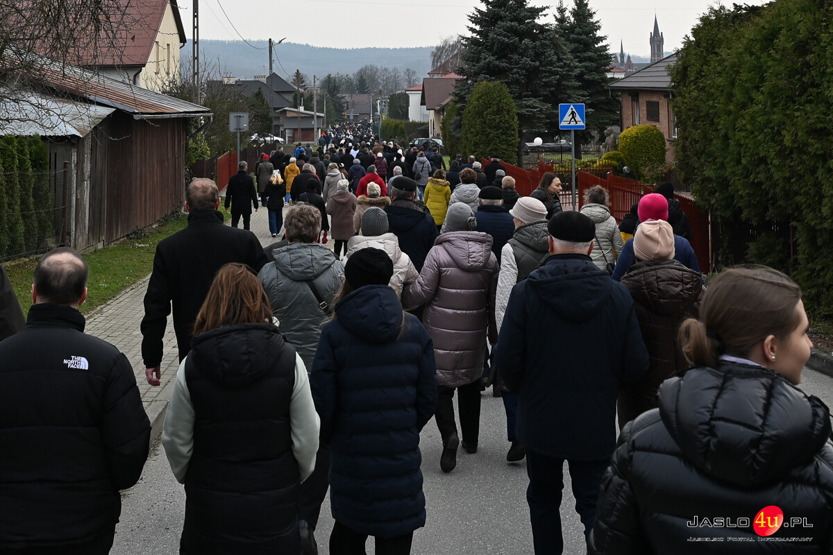 Droga Krzyżowa plenerowa w Kołaczycach 2026