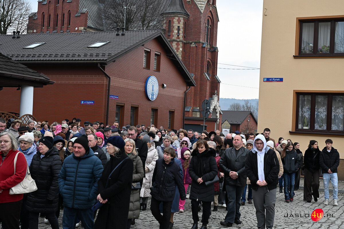 Droga Krzyżowa plenerowa w Kołaczycach 2026