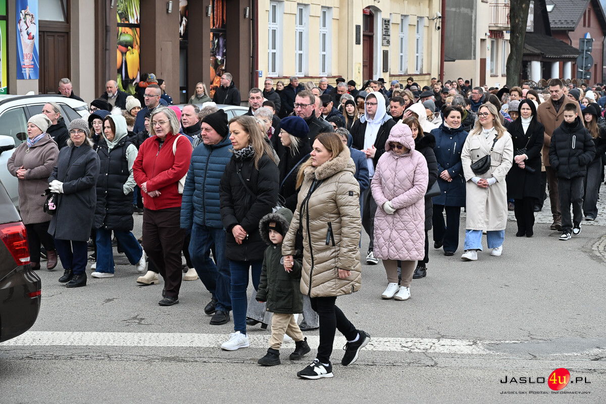 Droga Krzyżowa plenerowa w Kołaczycach 2026