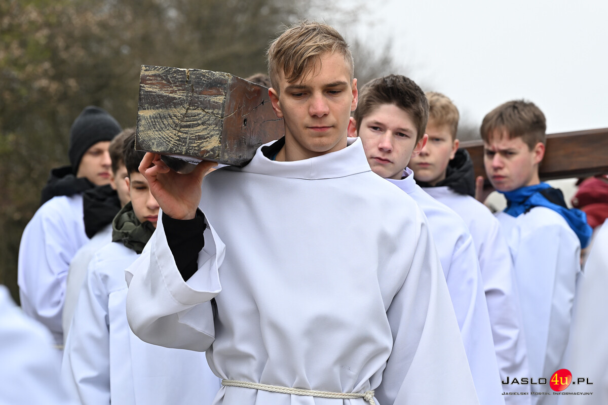Droga Krzyżowa plenerowa w Kołaczycach 2026