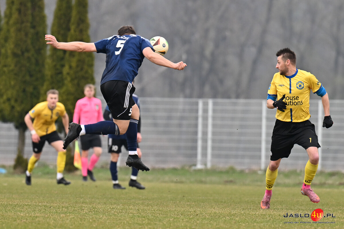 Ostoja Kołaczyce - Jasiołka Świerzowa 3:0