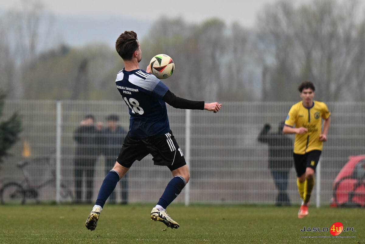 Ostoja Kołaczyce - Jasiołka Świerzowa 3:0