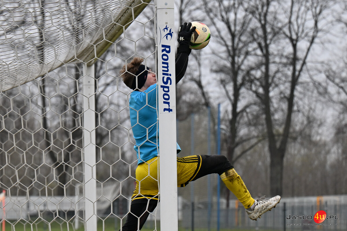 Ostoja Kołaczyce - Jasiołka Świerzowa 3:0
