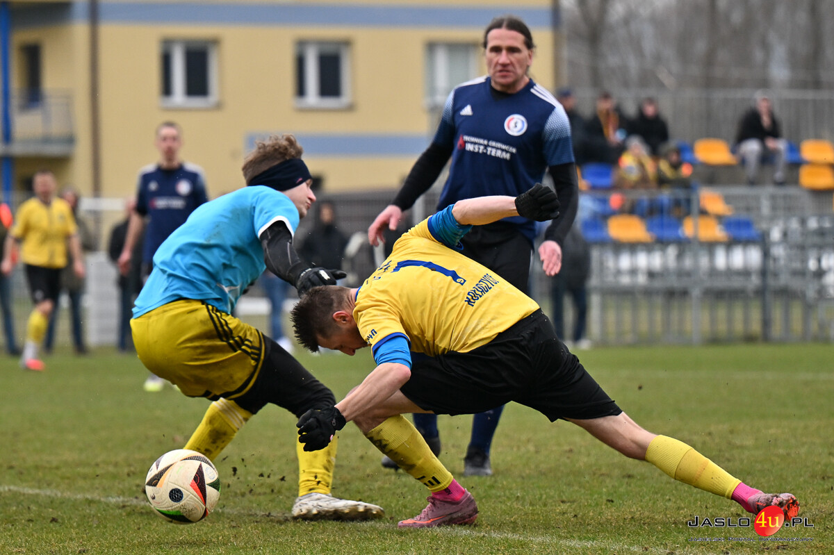 Ostoja Kołaczyce - Jasiołka Świerzowa 3:0