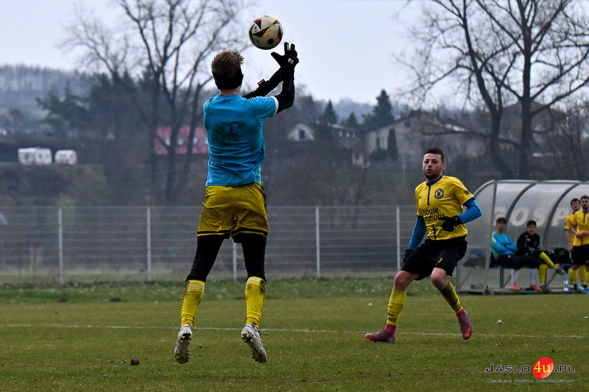 Ostoja Kołaczyce - Jasiołka Świerzowa 3:0