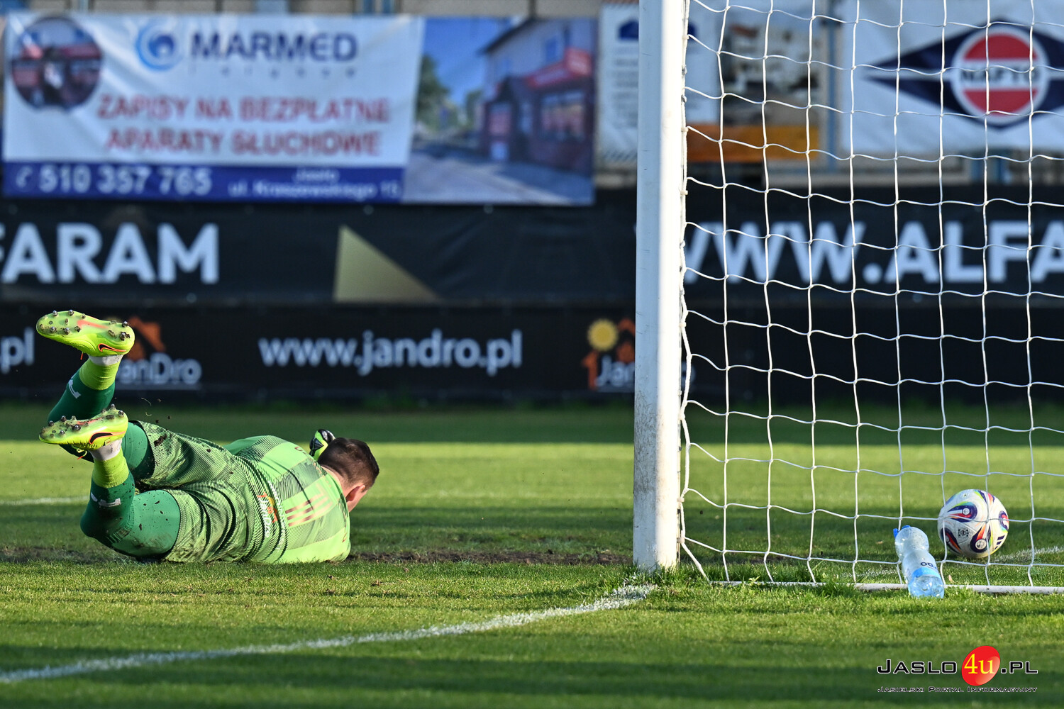 Czarni Jasło - Cosmos Nowotaniec 0:4