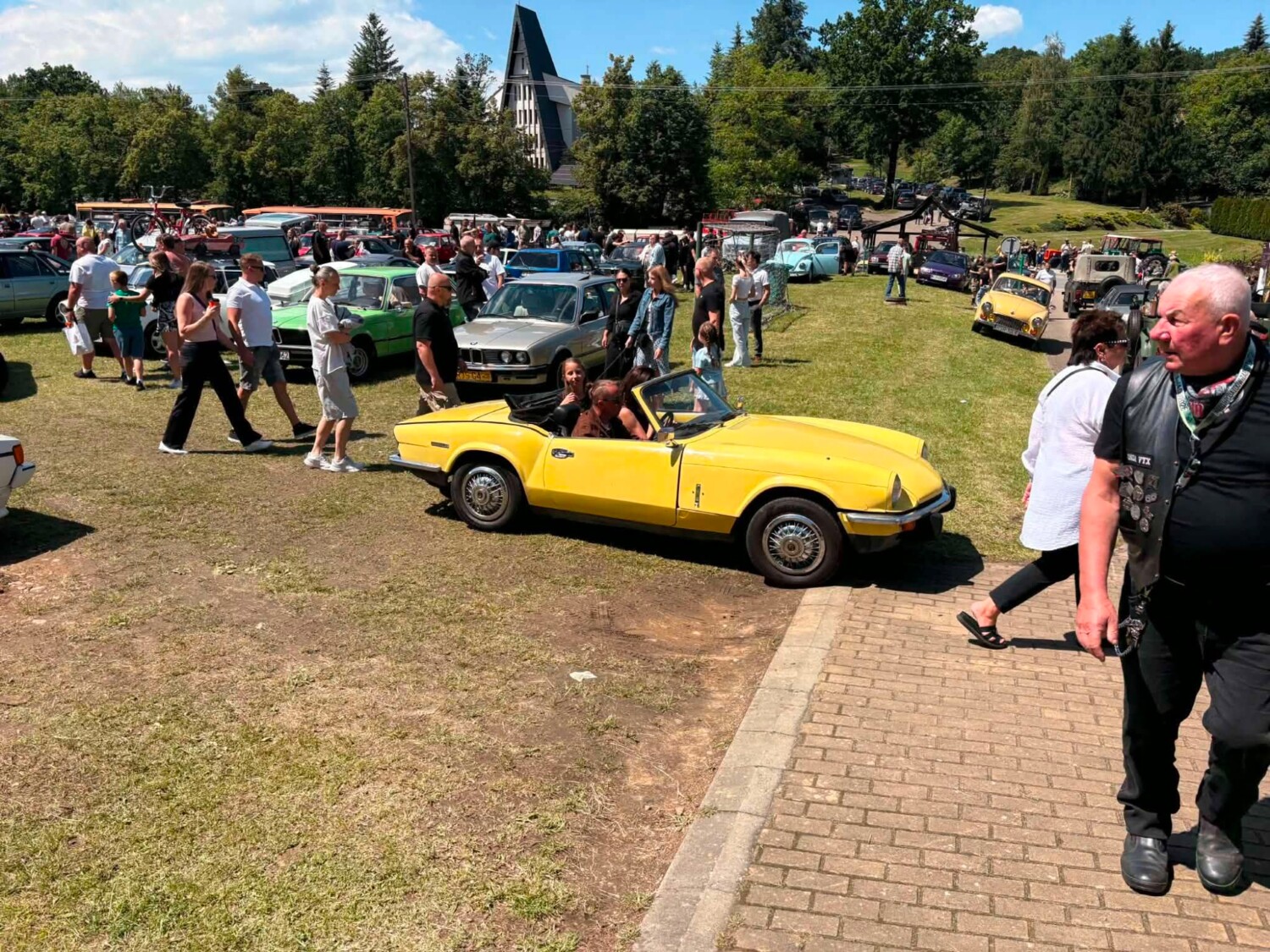 II Zlot Samochodów Zabytkowych