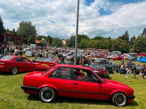 II Zlot Samochodów Zabytkowych