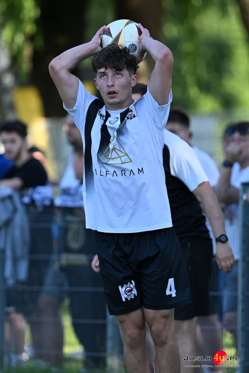 Ostoja Kołaczyce - Czarni Jasło II 0:2