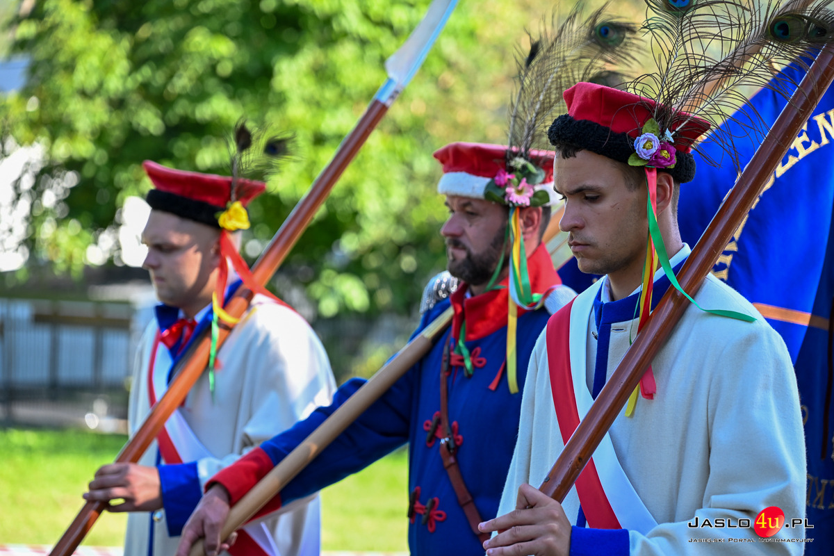 Dożynki Gminy Dębowiec w Cieklinie