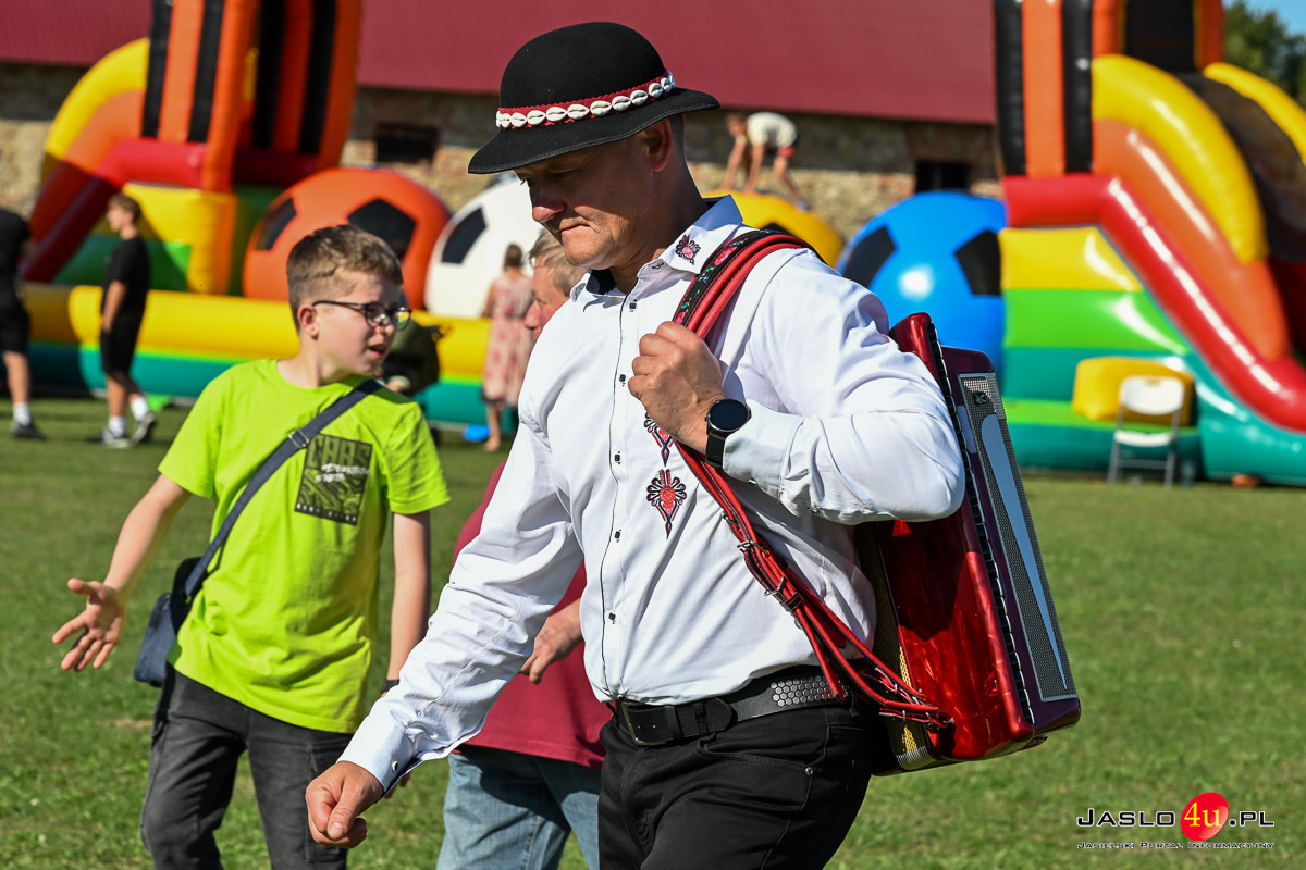 Dożynki Gminy Dębowiec w Cieklinie