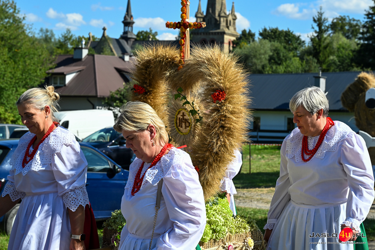 Dożynki Gminy Dębowiec w Cieklinie