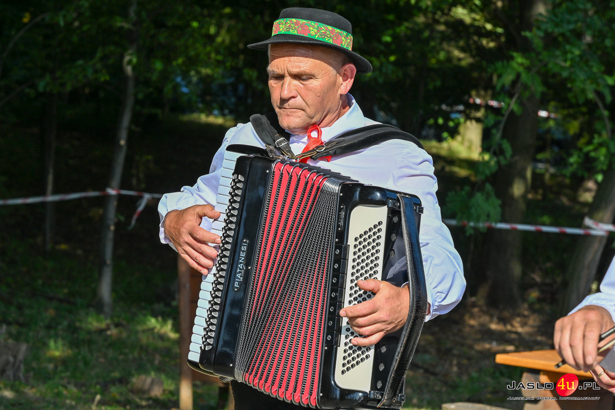 Dożynki Gminy Dębowiec w Cieklinie