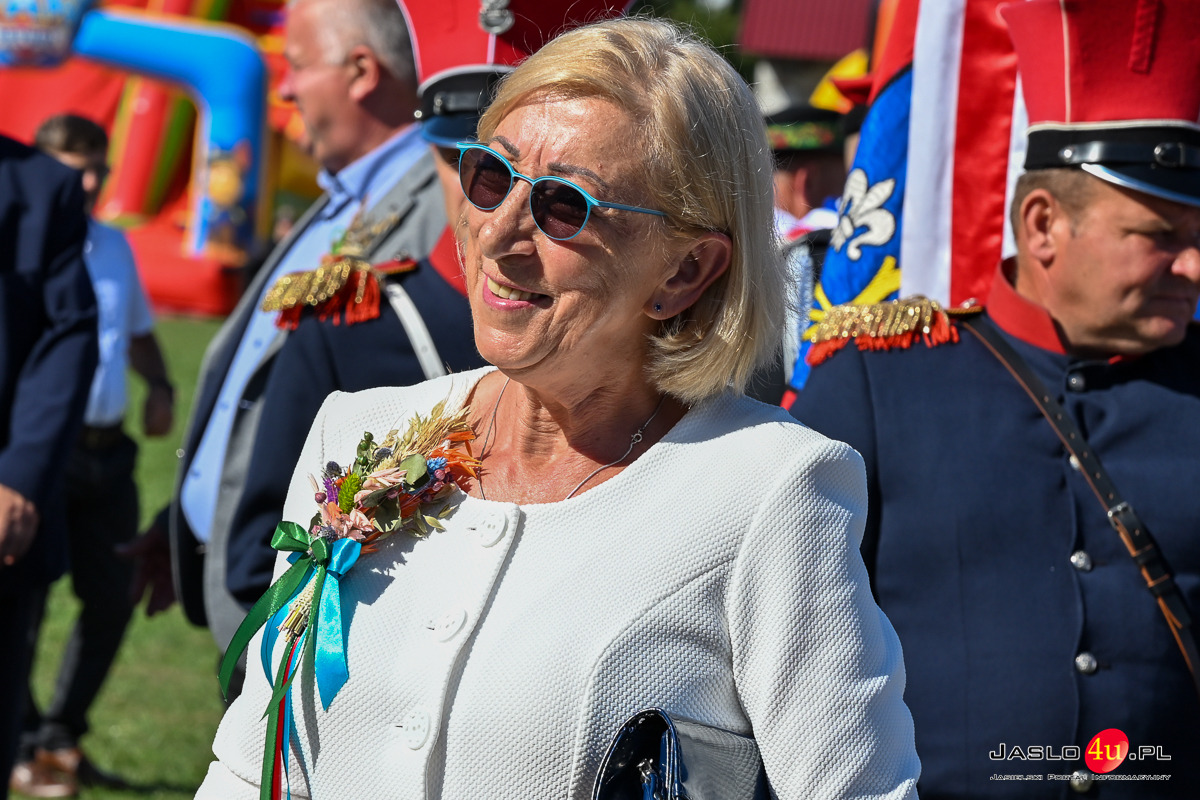 Dożynki Gminy Dębowiec w Cieklinie