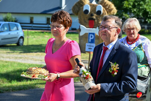 Dożynki Gminy Dębowiec w Cieklinie