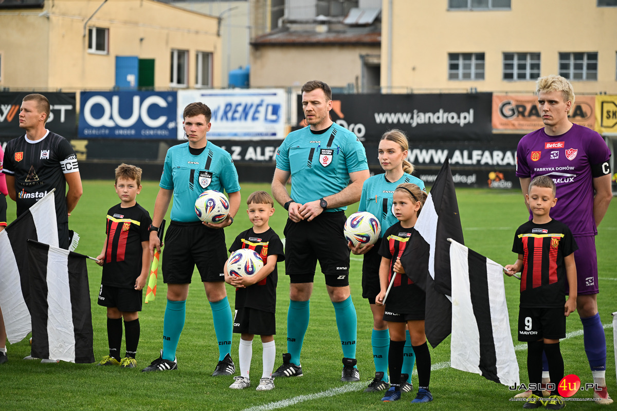 JKS Czarni Jasło - KS Wiązownica 1:3
