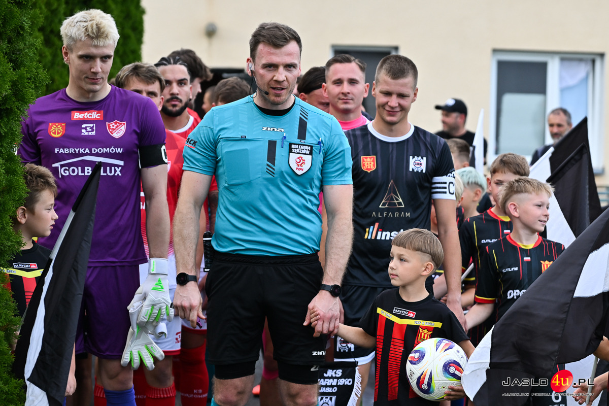 JKS Czarni Jasło - KS Wiązownica 1:3