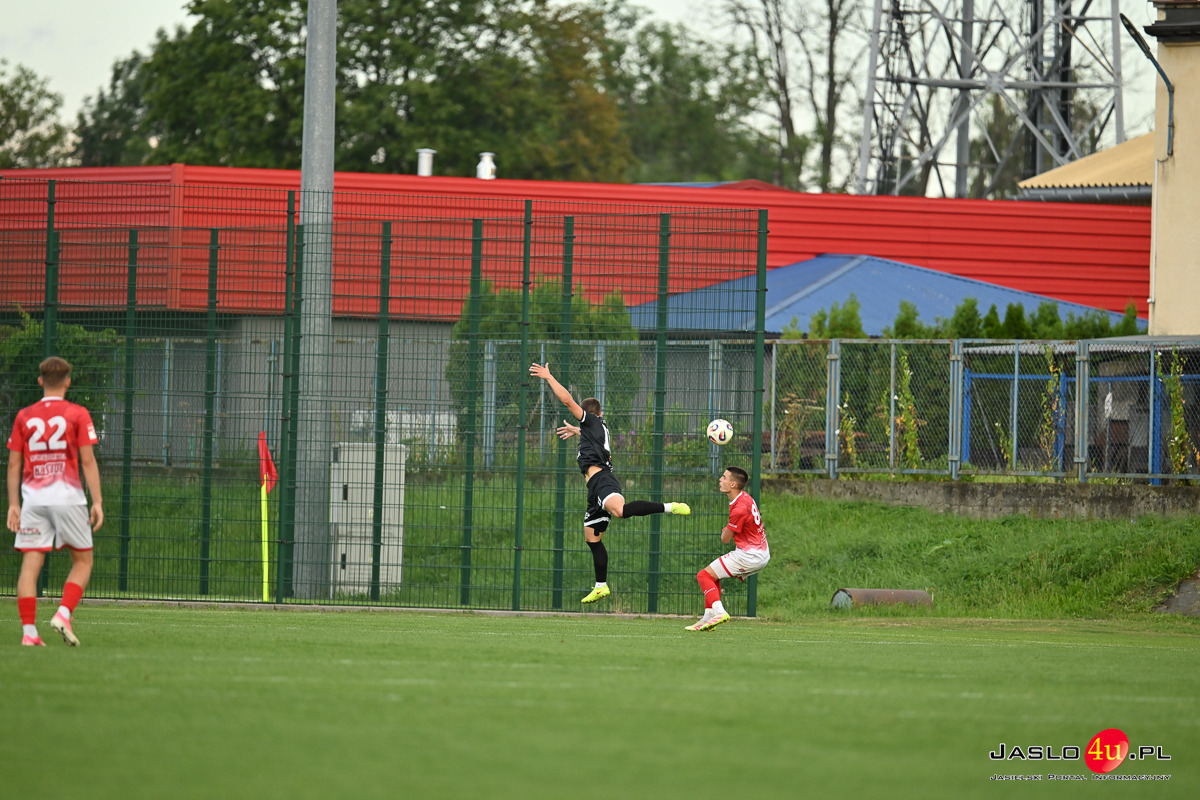 JKS Czarni Jasło - KS Wiązownica 1:3