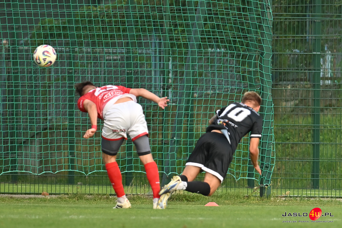 JKS Czarni Jasło - KS Wiązownica 1:3