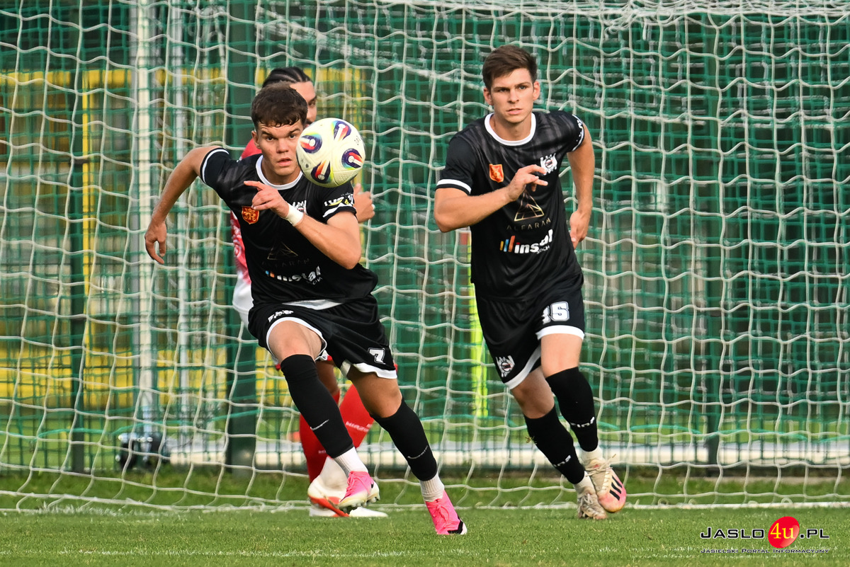 JKS Czarni Jasło - KS Wiązownica 1:3