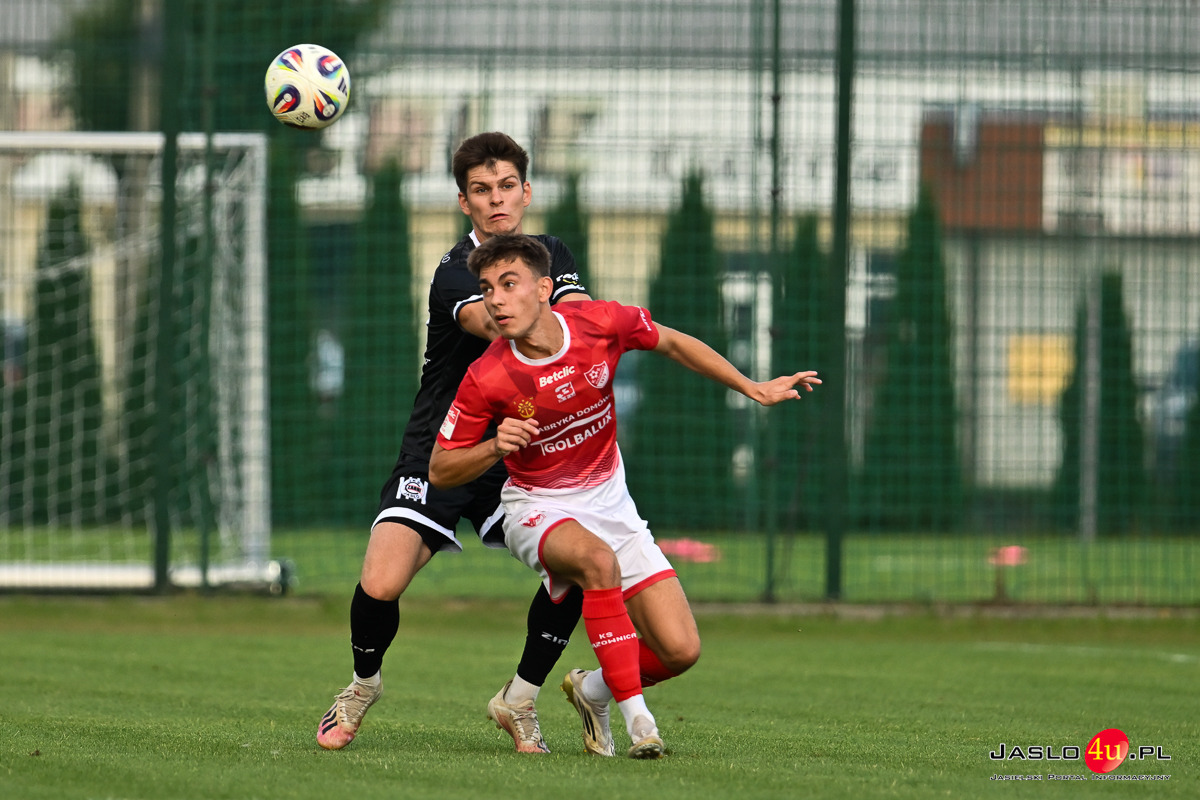 JKS Czarni Jasło - KS Wiązownica 1:3