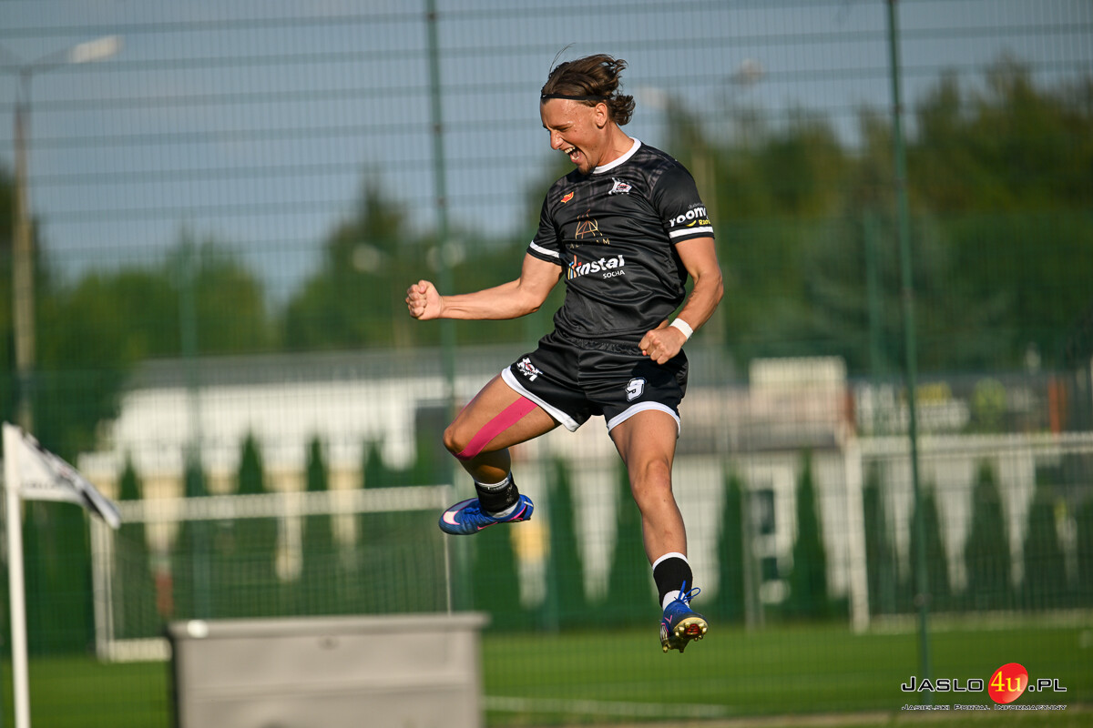 JKS Czarni Jasło - Legion Pilzno 2:1