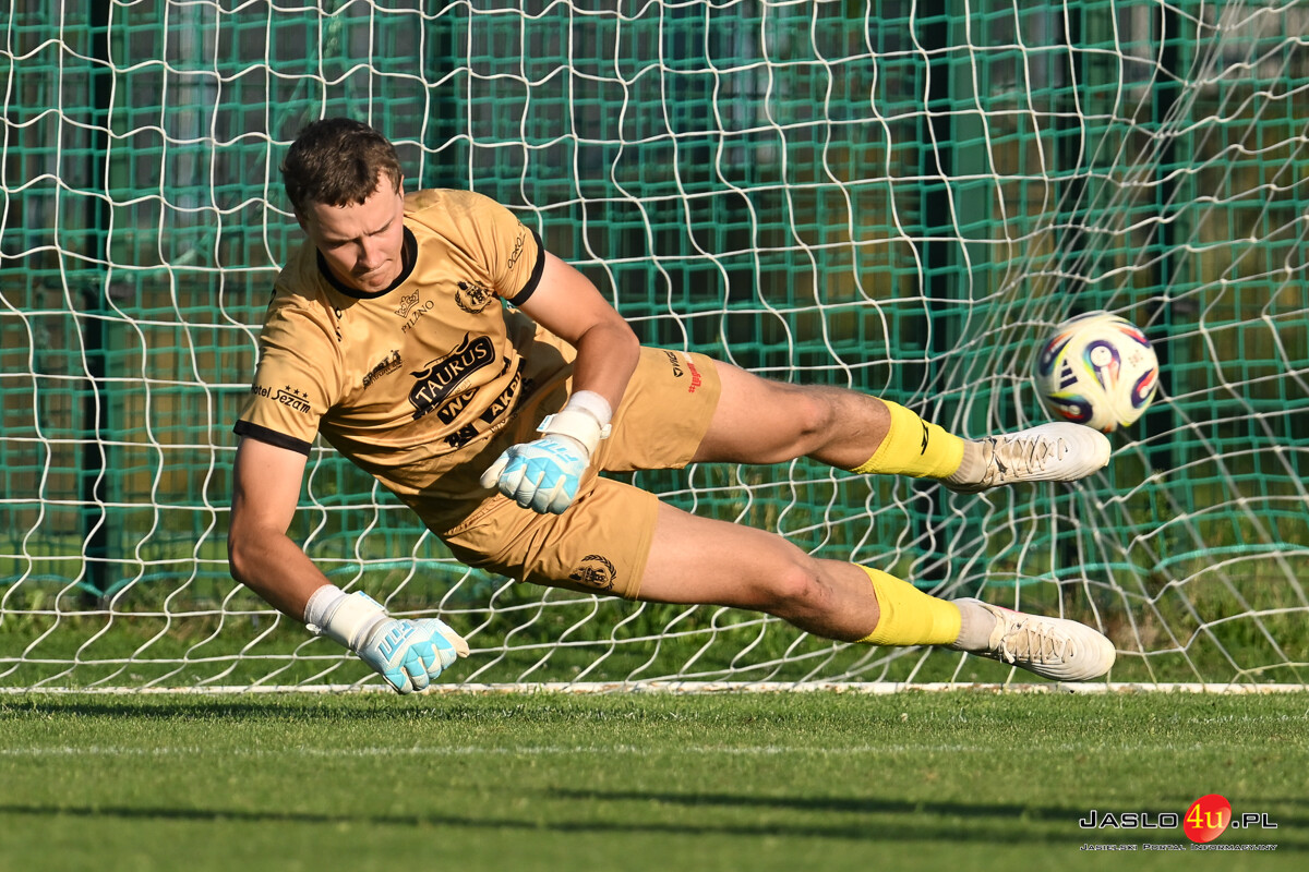 JKS Czarni Jasło - Legion Pilzno 2:1