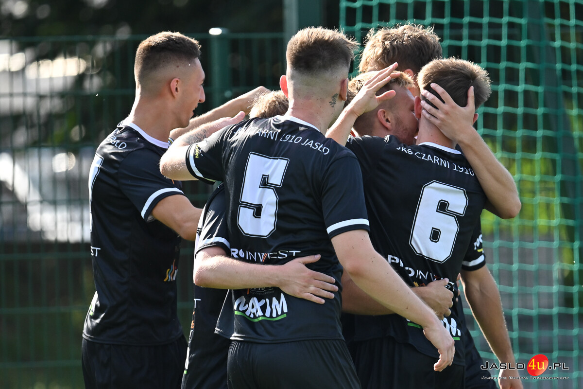 JKS Czarni Jasło - Legion Pilzno 2:1