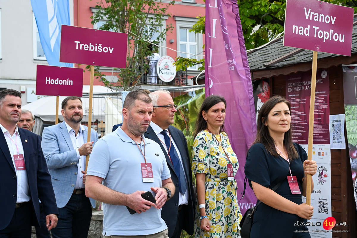Korowód winiarzy i oficjalne otwarcie Dni Wina