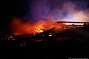 Pożar kościoła z Bączala Dolnego w skansenie w Sanoku