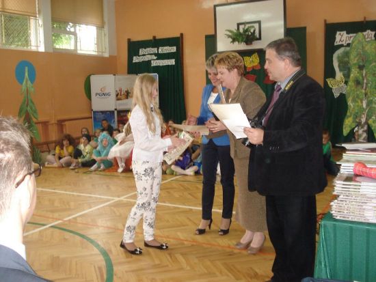 Szkoła Podstawowa nr 2 w Osobnicy "Z przyrodą na ty" :: Kultura i